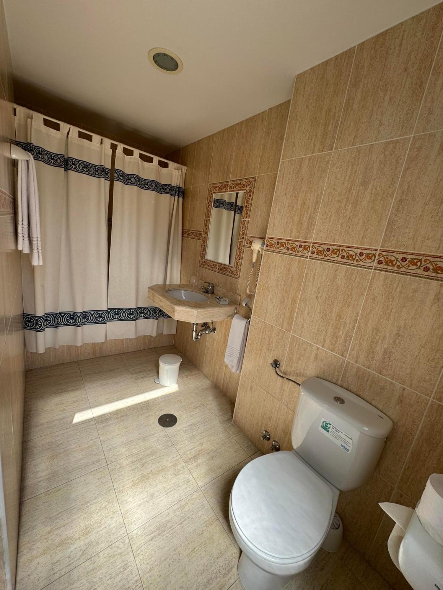 Hostal Joaquin Las Ventas con Pena Aguilera Dış mekan fotoğraf
