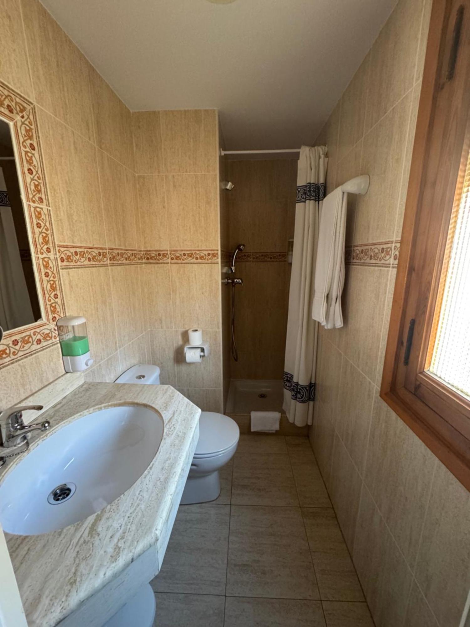 Hostal Joaquin Las Ventas con Pena Aguilera Dış mekan fotoğraf